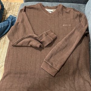 Columbia vneck